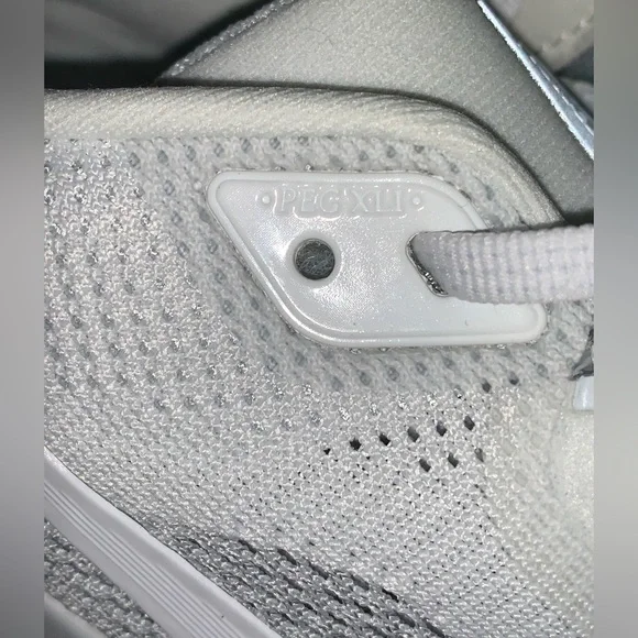 Nike - Pegasus 41 - Size 10 - Men’s Running Shoes- Gray and White - Brand New - Picture 7 of 9